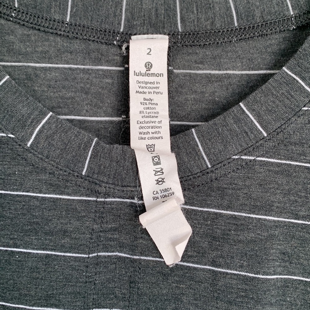 LULULEMON Gray Striped Time To Restore Top size 2 - Picture 3 of 5
